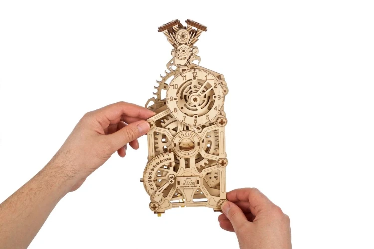 Zegar Mechaniczny Ugears drewniane puzzle 3D model do składania na prezent